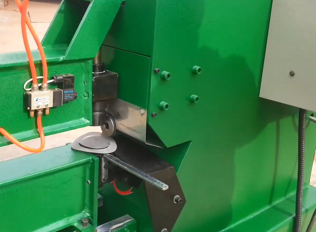 航空航天116廠合作案例   剪切航天飛機的濾芯濾網